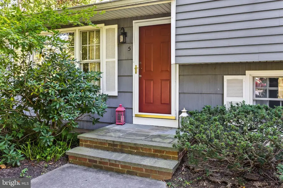 5 Ziff Ln, Princeton Junction, NJ 08550 - #3