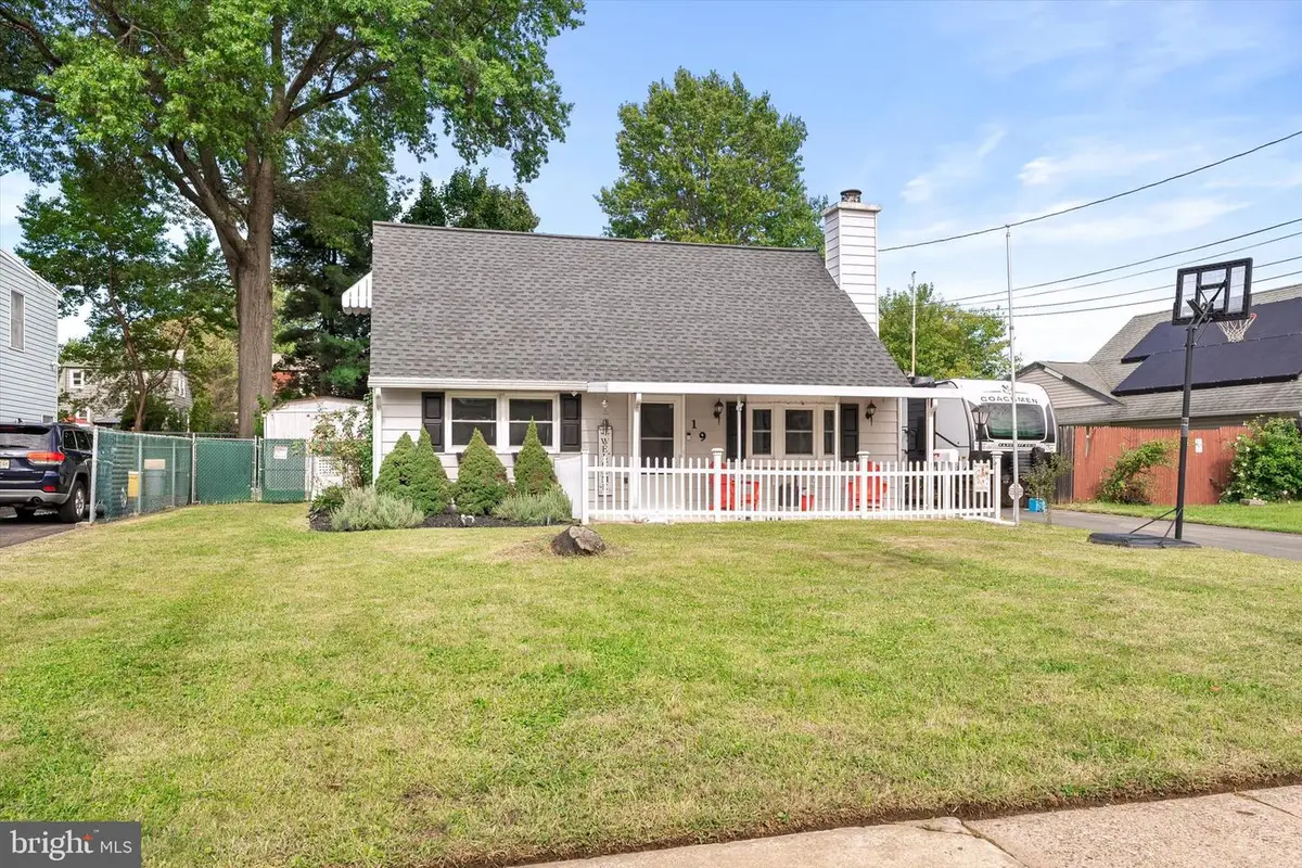 19 Dunmore Ave, Ewing, NJ 08618 - #1