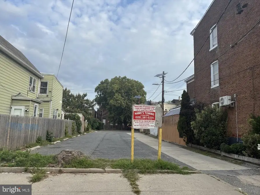 60 Bayard St, Trenton, NJ 08611 - #3