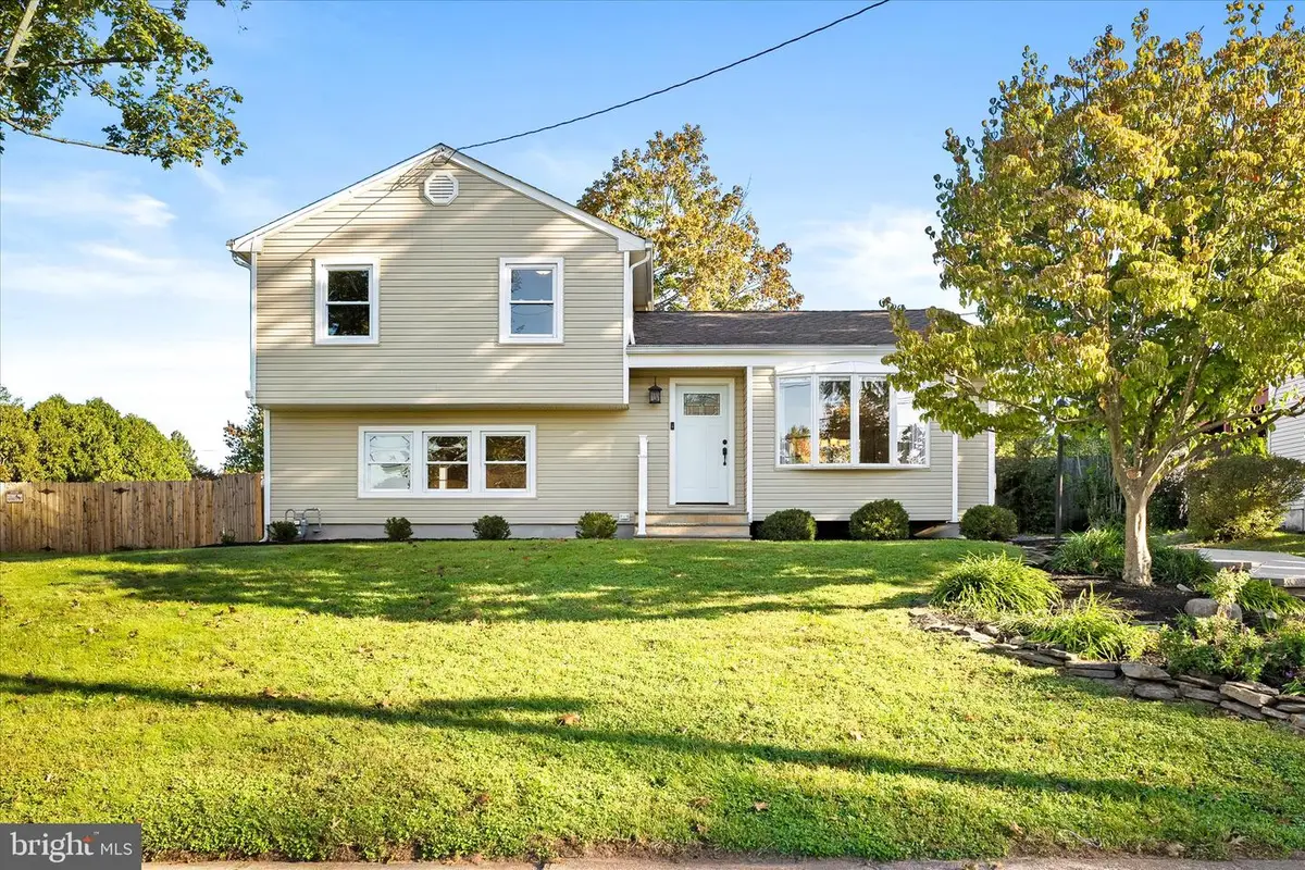 120 Susan Dr, Ewing, NJ 08638 - #1