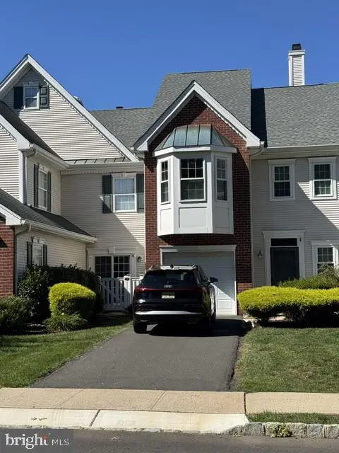 14 Hilton Ct, PENNINGTON, NJ 08534