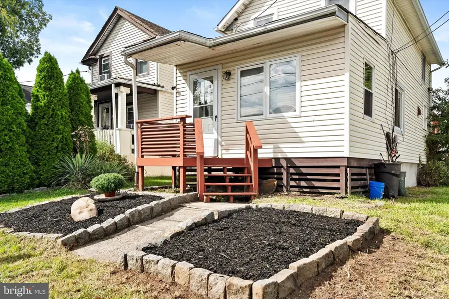 44 Hutchins Ave, Hamilton, NJ 08610 - #2