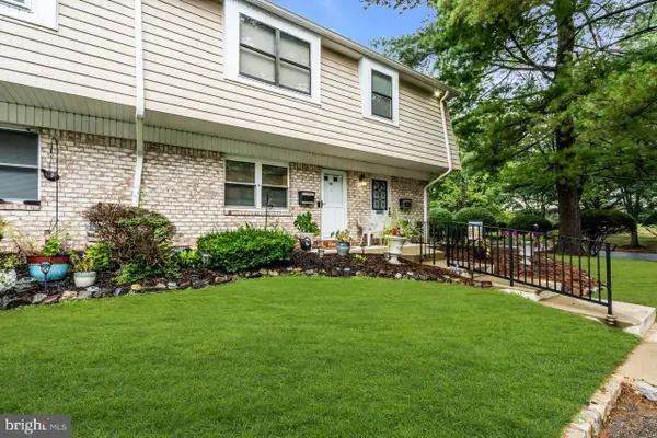 402 Silver Ct, HAMILTON, NJ 08690