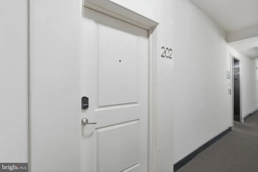 250 S Broad St #202, Trenton, NJ 08609 - #2