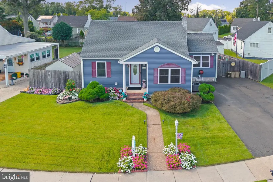 9 Abbey Pl, Hamilton, NJ 08610 - #2