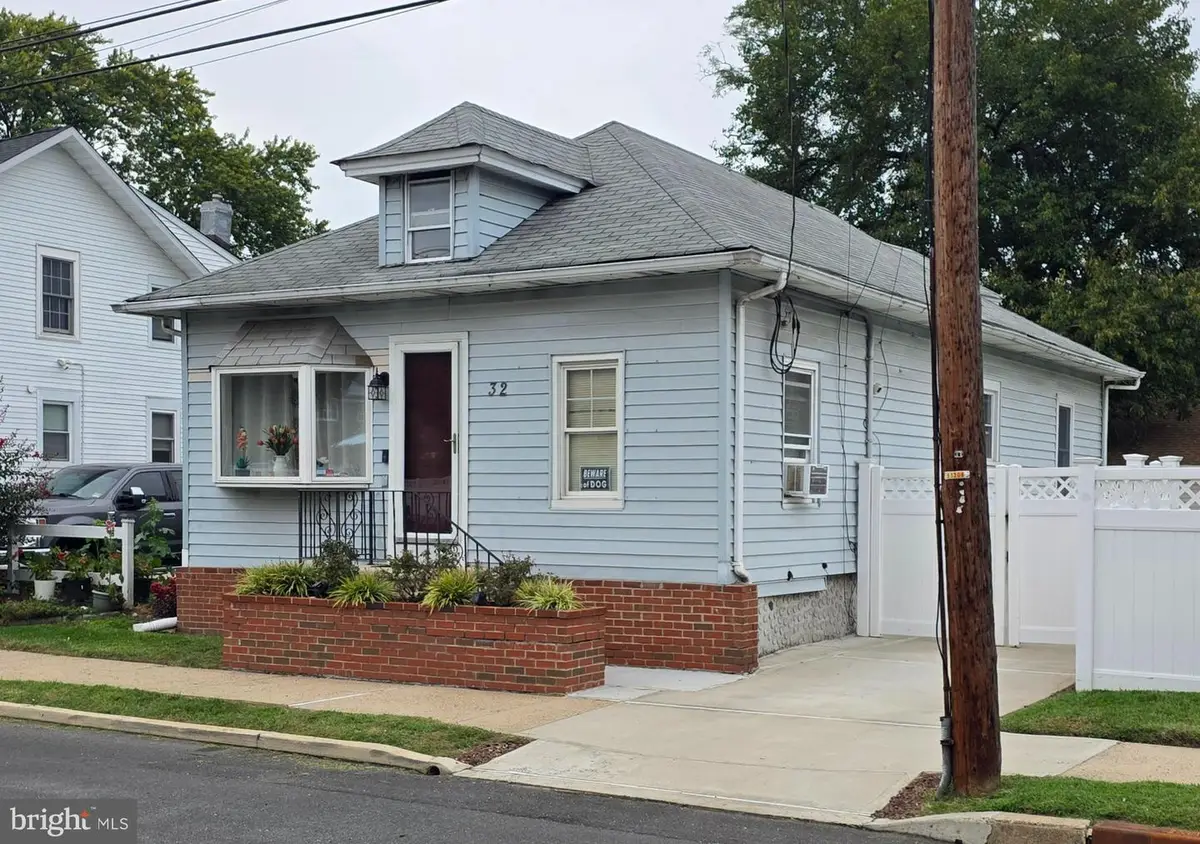 32 3rd Ave, Hamilton, NJ 08619 - #1