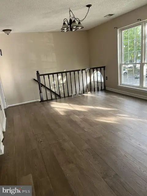 3 Versailles Ct, Hamilton, NJ 08619 - #2