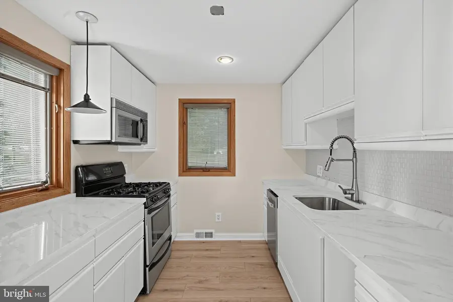 133 Review Ave, Lawrence, NJ 08648 - #3