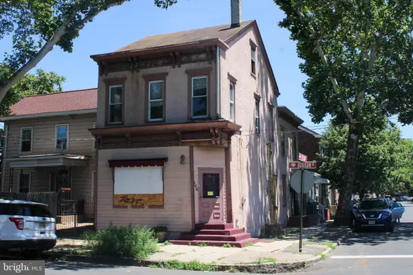 Address Withheld By Seller, TRENTON, NJ 08611