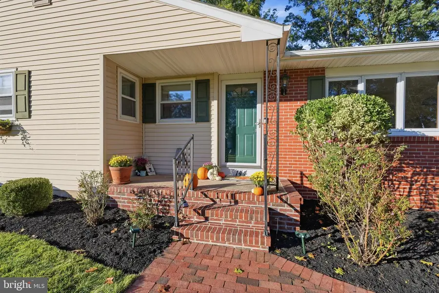 144 Susan Dr, Ewing, NJ 08638 - #3