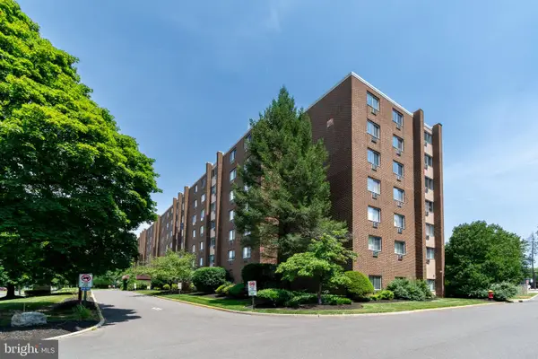 860 Lower Ferry #3 B, EWING, NJ 08628