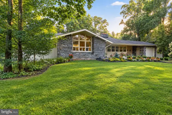 4 Forrest Central Dr, TITUSVILLE, NJ 08560