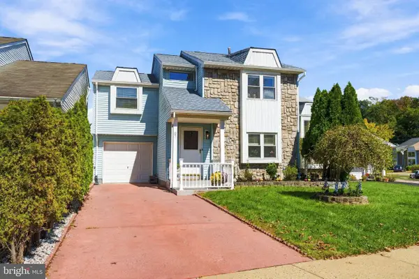 97 Winchester Dr, HIGHTSTOWN, NJ 08520