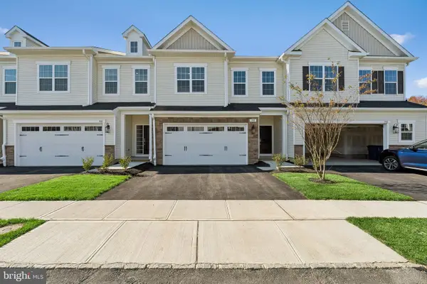 1902 American Pl, WEST WINDSOR, NJ 08550