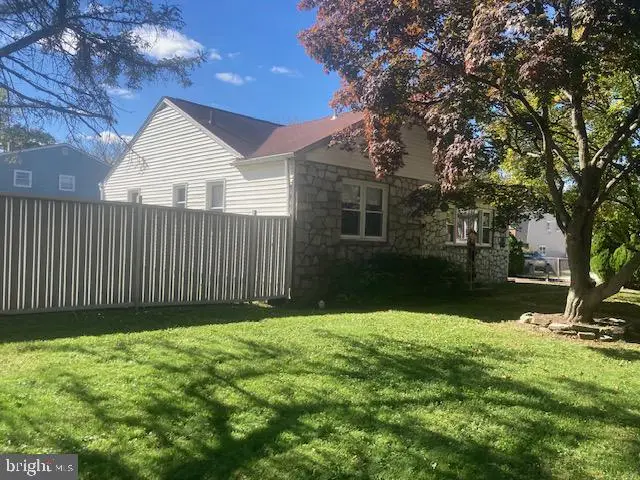 7 Mcclellan Ave, Hamilton, NJ 08610 - #3