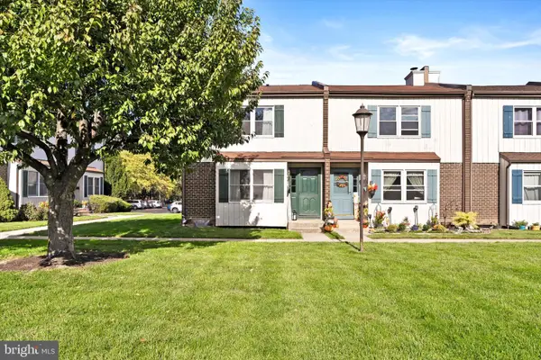 J5-#5 Shirley Ln, LAWRENCE TWP, NJ 08648
