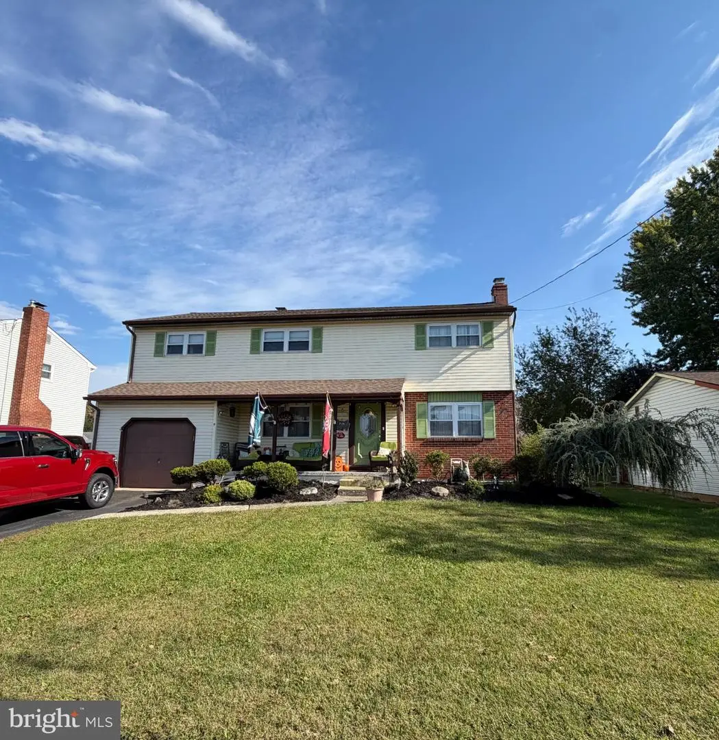 14 Edgemont Rd, Hamilton, NJ 08620 - #1