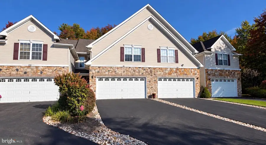 71 Heath Ct, Pennington, NJ 08534 - #2