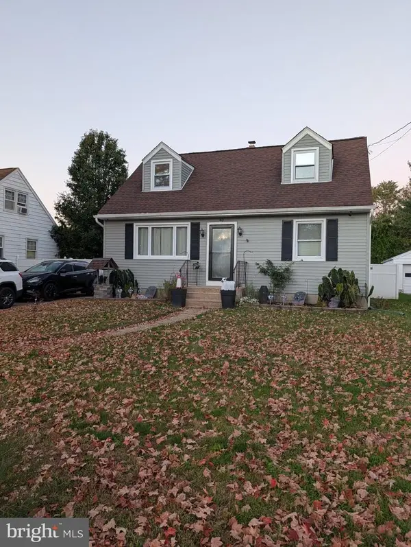 40 Oriole Dr, EWING TWP, NJ 08628