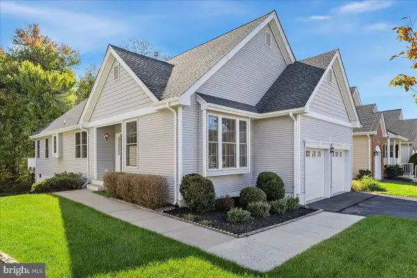67 Bear Meade Dr, HAMILTON, NJ 08691