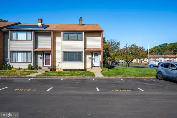 812 Twin Rivers Dr N, EAST WINDSOR TWP, NJ 08520