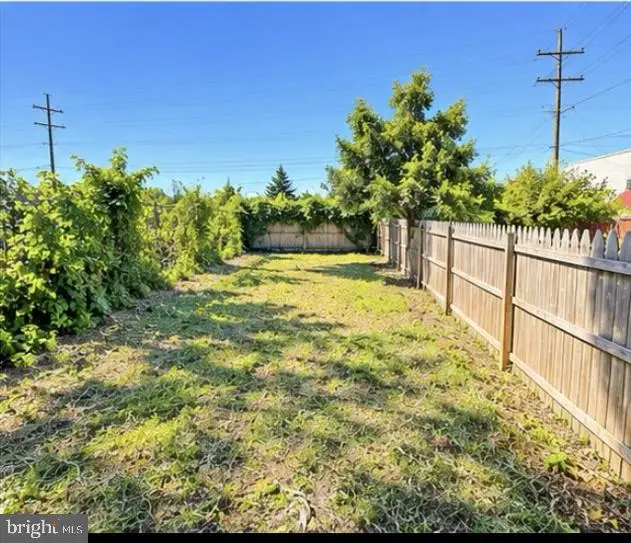 148 Ferry St, Trenton, NJ 08611 - #1