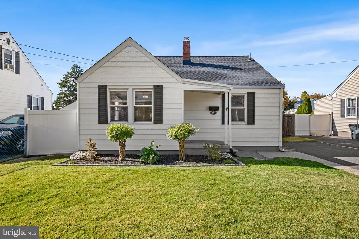 27 Byron Ave, Hamilton, NJ 08610 - #1