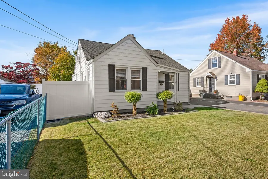 27 Byron Ave, Hamilton, NJ 08610 - #2