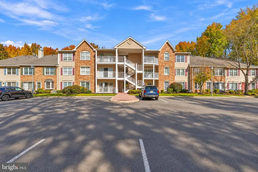 85 Cheverny Ct, Hamilton, NJ 08619 - #2