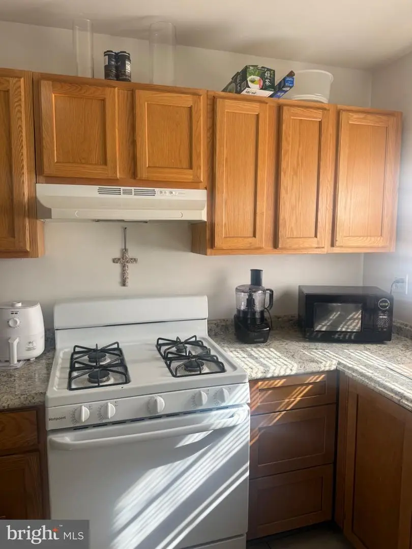 282 S Logan Ave, Trenton, NJ 08629 - #3