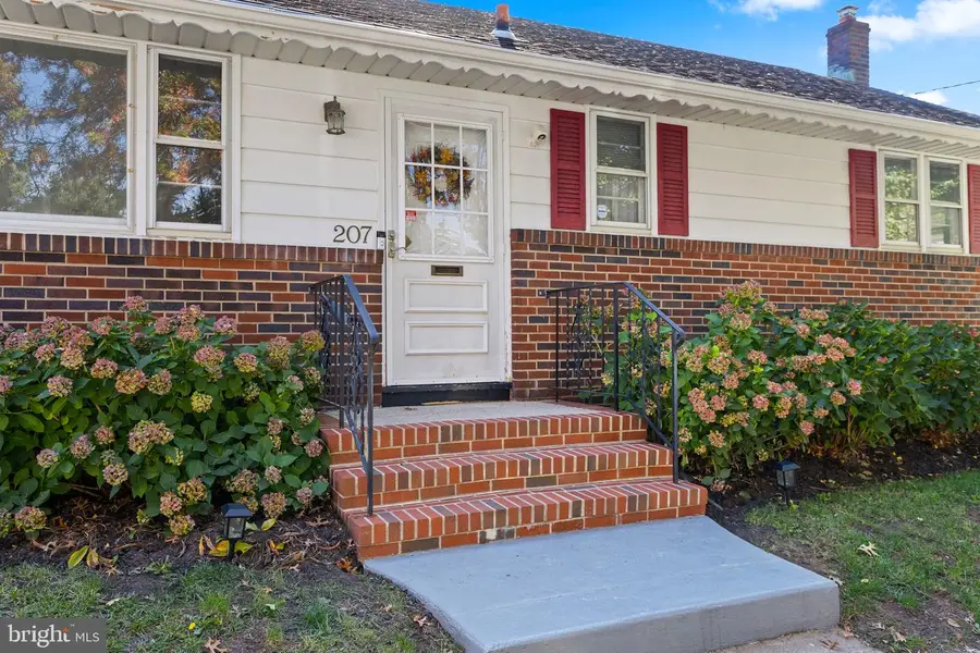 207 Bow Hill Ave, Hamilton, NJ 08610 - #2