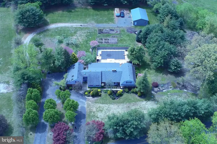 12 Millstream Rd, Cream Ridge, NJ 08514 - Image #2