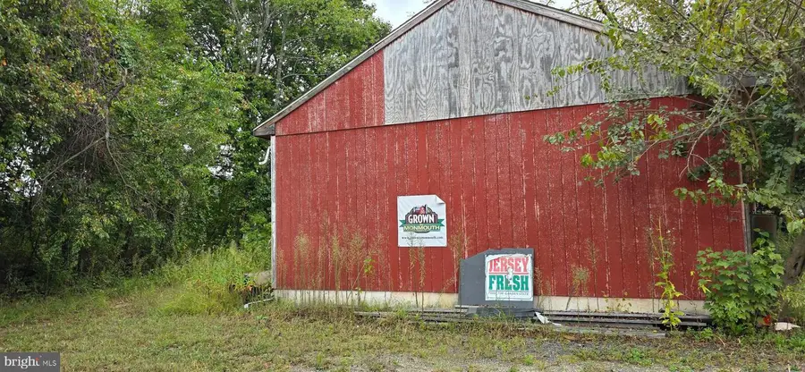 138 Howell Rd, Freehold, NJ 07728 - Image #2