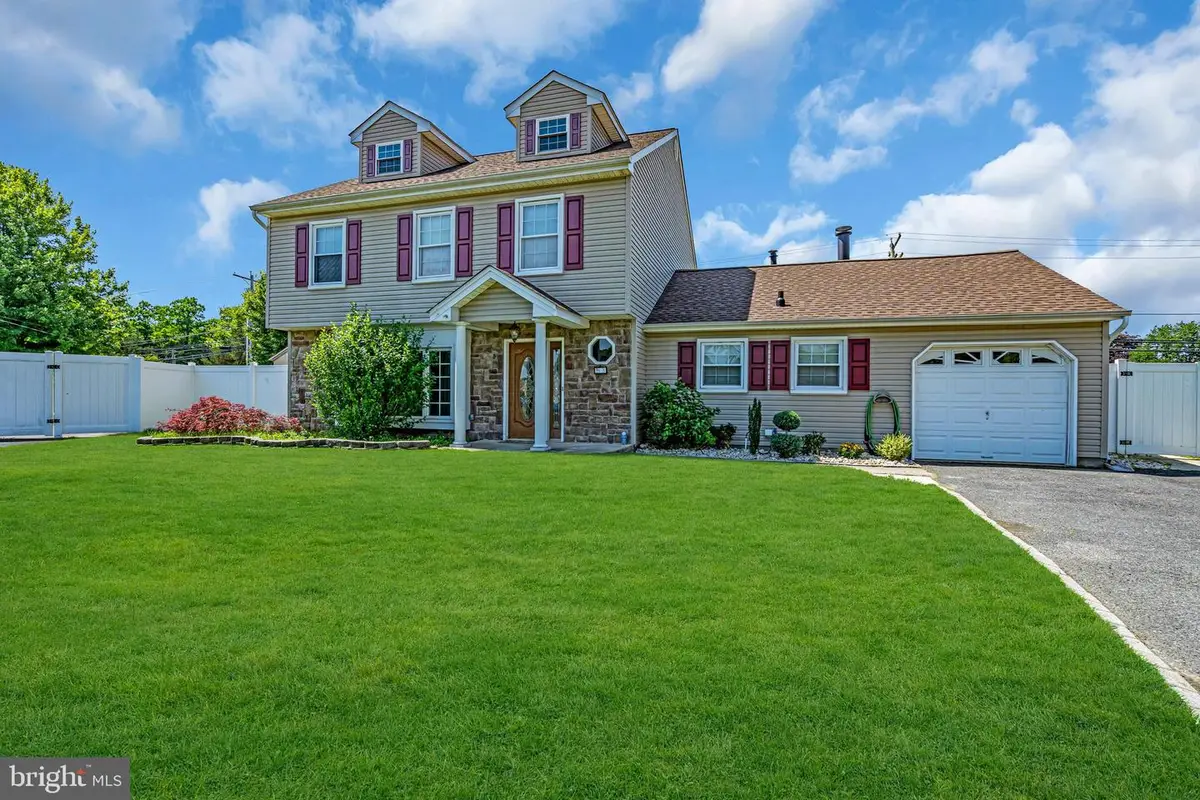 3 Rachel Ct, Howell, NJ 07731 - Image #1