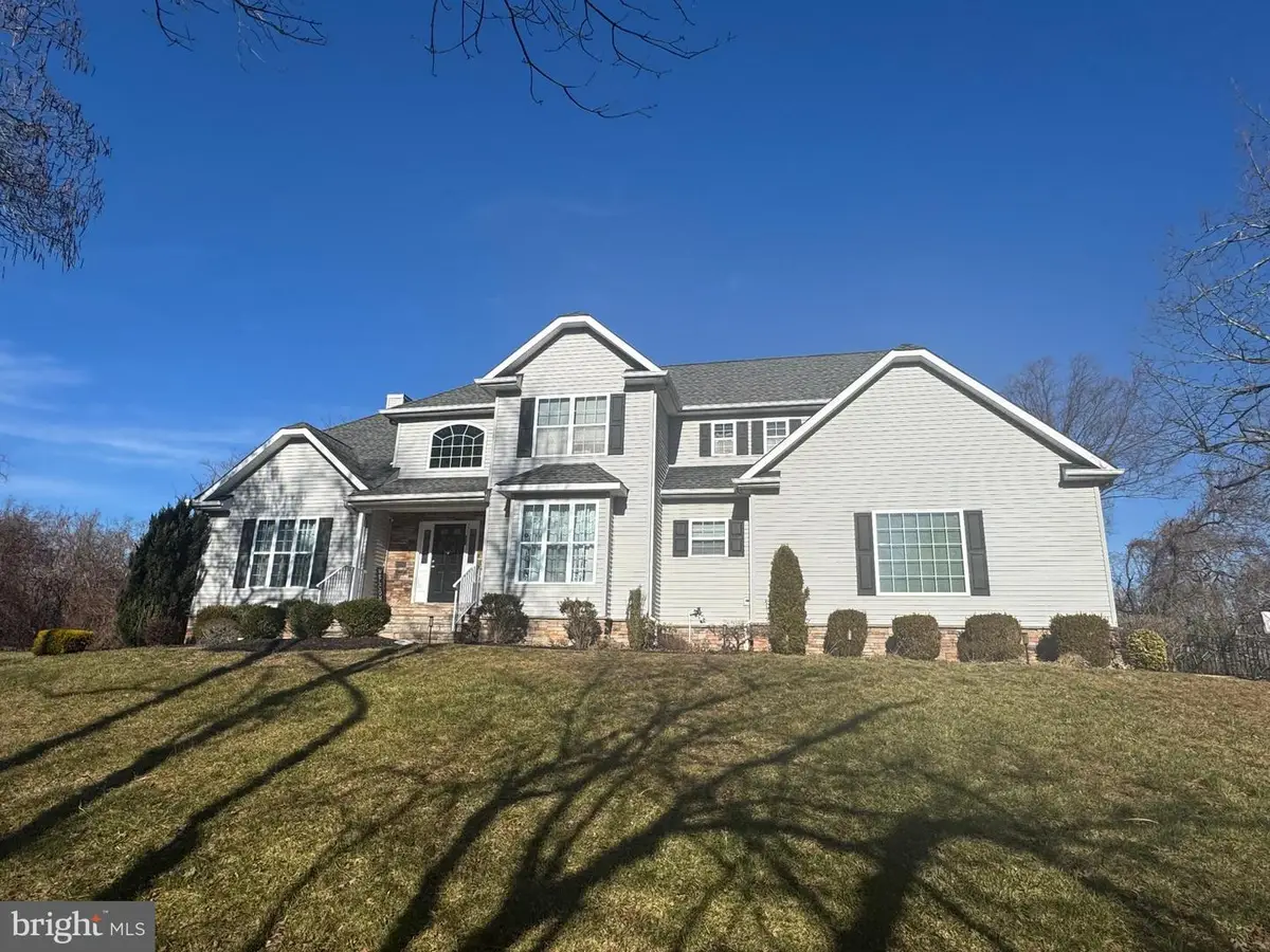 500 W Farms Rd, Howell, NJ 07731 - Image #1
