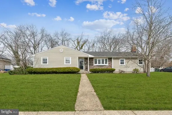 26 Lexington Road, HOWELL, NJ 07731