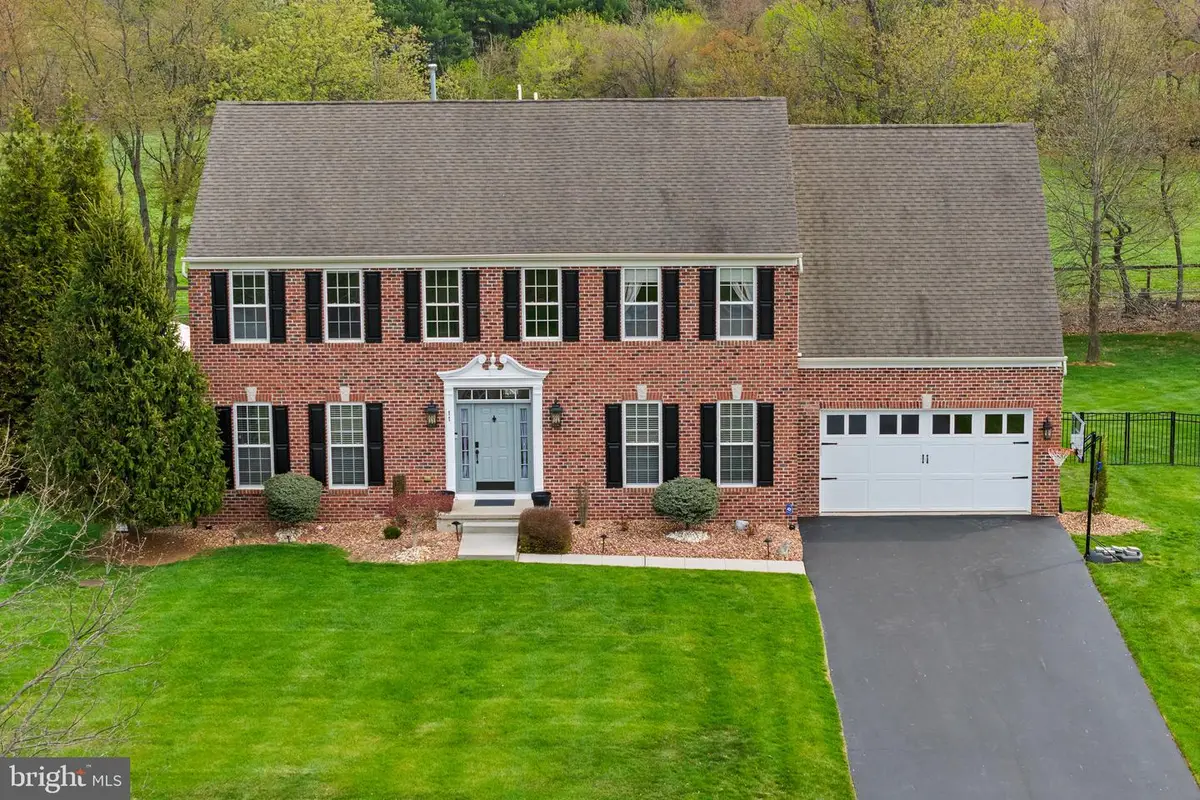 11 Nicholas Ct, Cream Ridge, NJ 08514 - #1