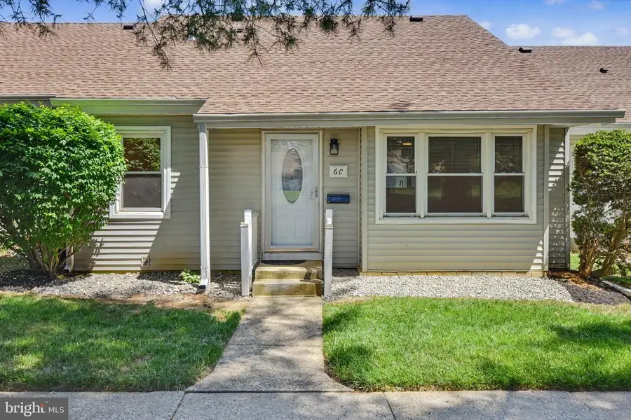 6 Plaza De Las Flores #c, Freehold, NJ 07728 - #3