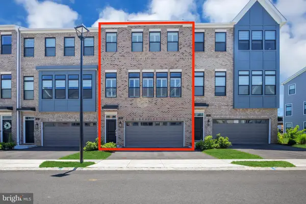 15 Linder Court, MIDDLETOWN, NJ 07748