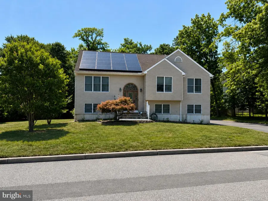 21 Sylvan Blvd, Howell, NJ 07731 - #2