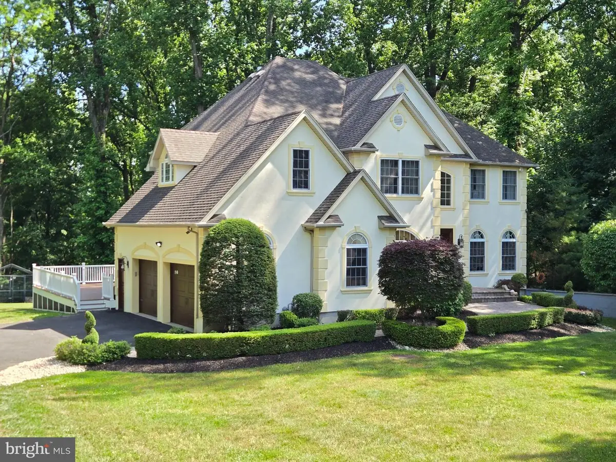 112 Beacon Hill Rd, Morganville, NJ 07751 - #1