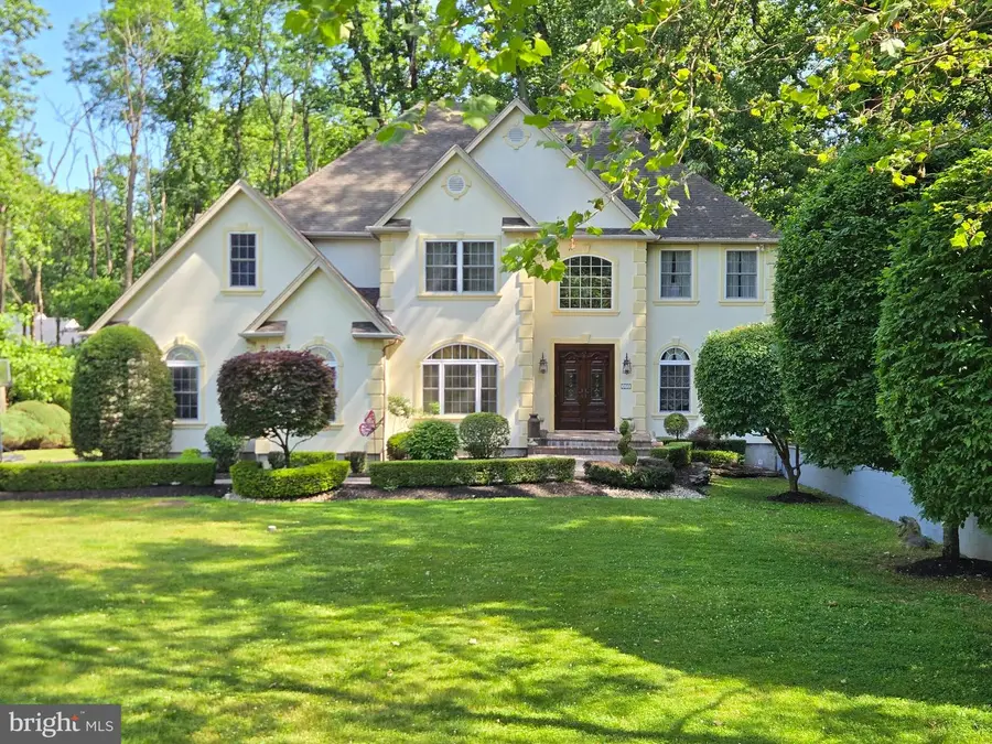 112 Beacon Hill Rd, Morganville, NJ 07751 - #2