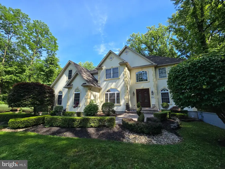 112 Beacon Hill Rd, Morganville, NJ 07751 - #3
