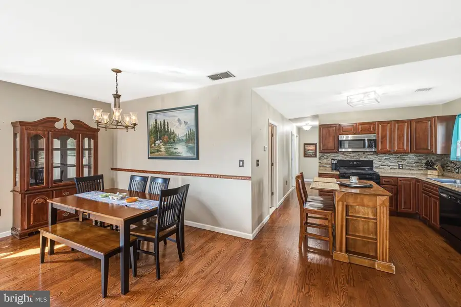 911 Harris Ave, Union Beach, NJ 07735 - #2