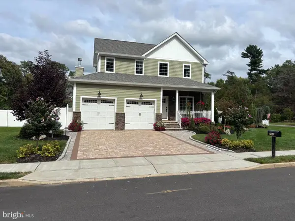 222 Friendship Rd, HOWELL, NJ 07731