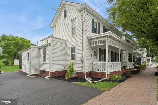 75 N Main St, CRANBURY, NJ 08512