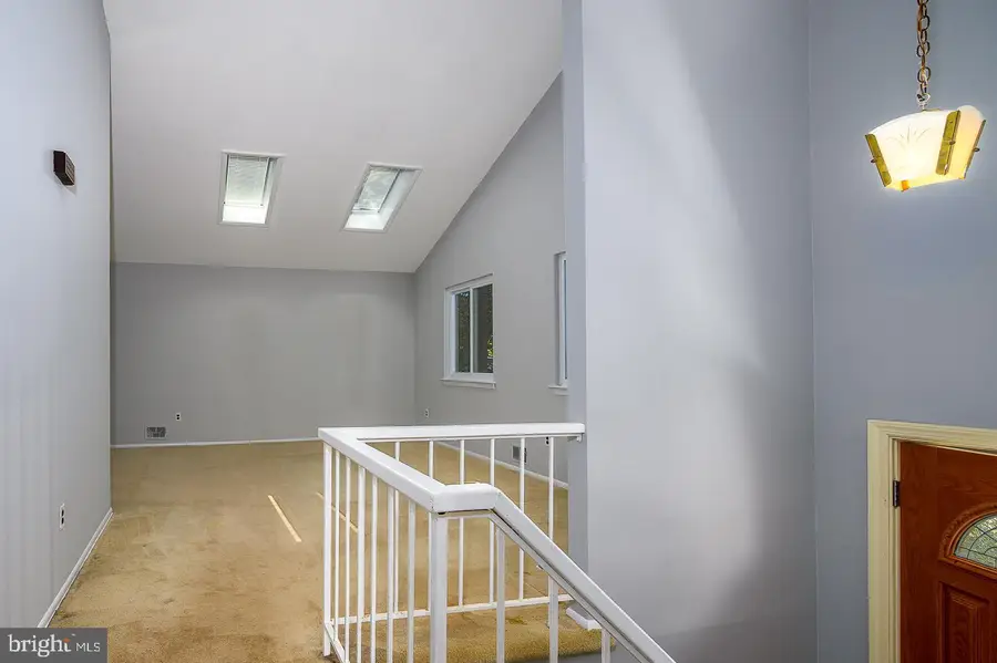 4 Donner Ct, Monmouth Junction, NJ 08852 - Image #3