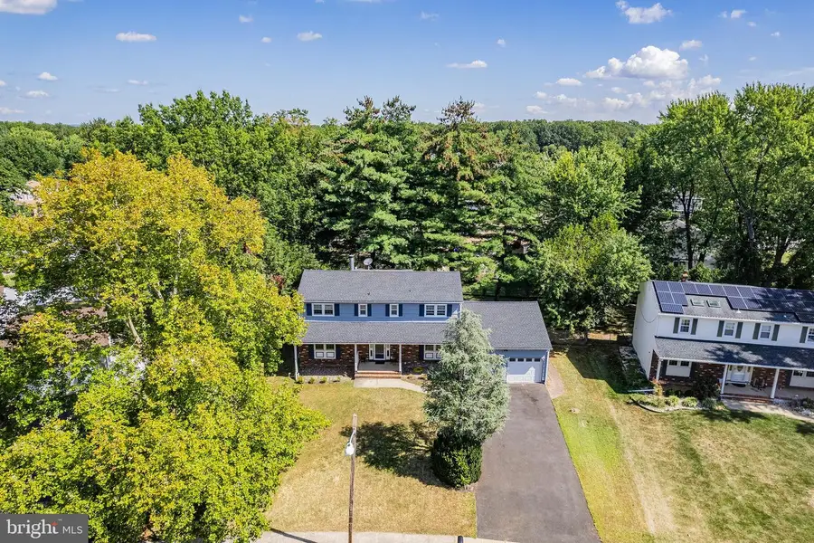 9 Donald Ave, Kendall Park, NJ 08824 - Image #2