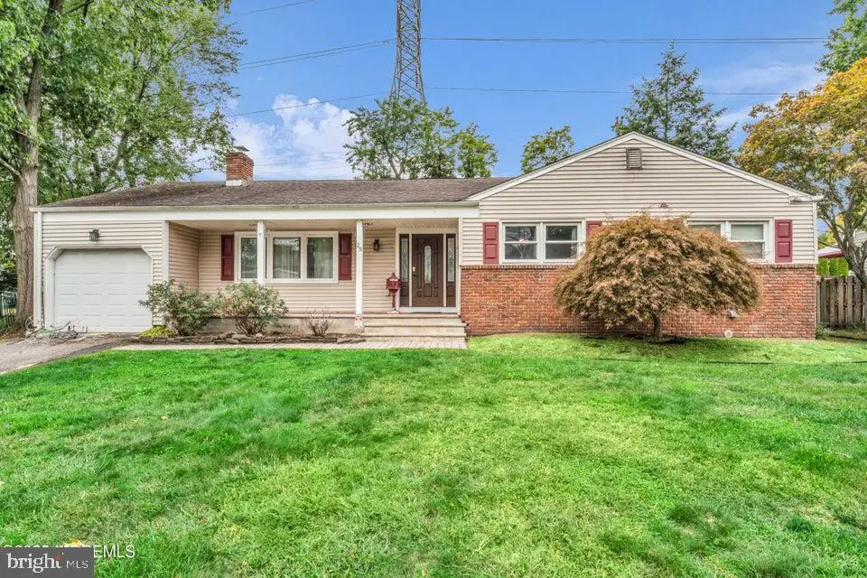 25 Eileen Way, Edison, NJ 08837 - Image #1