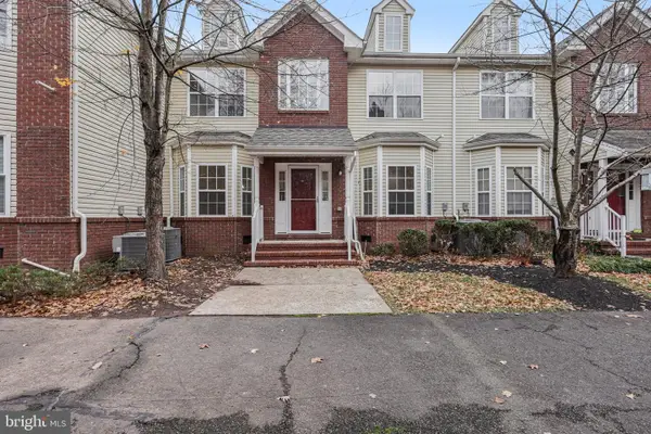 129 Forest Dr, PISCATAWAY, NJ 08854